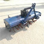 Traktoriaus varomos 3 taškų sukabinimo frezos