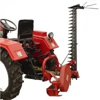 Prie traktoriaus montuojama žoliapjovė